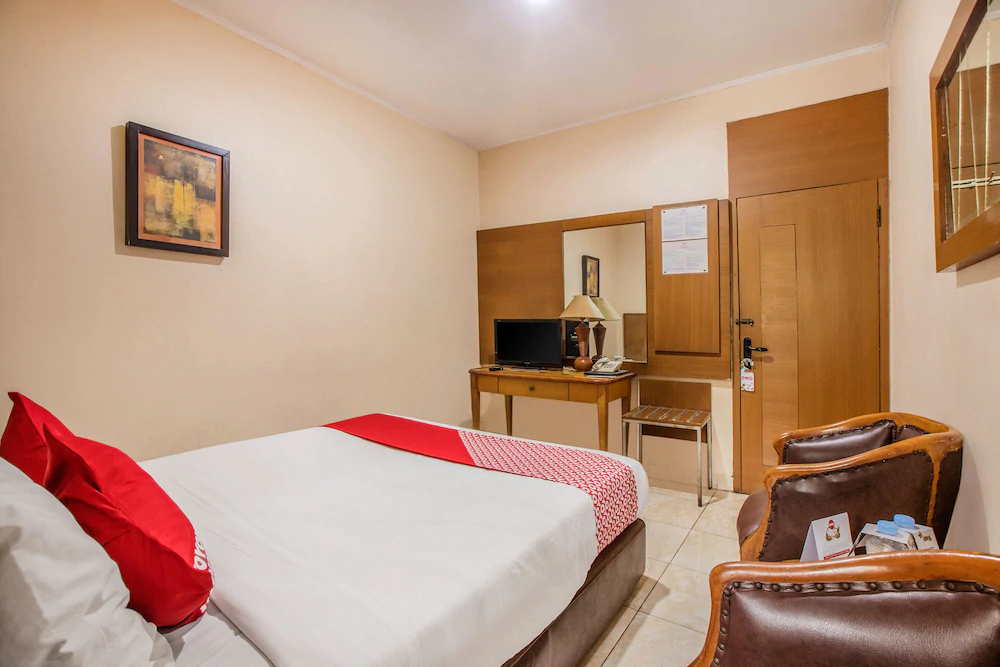 Hotel Kalisma Syariah by OYO Rooms