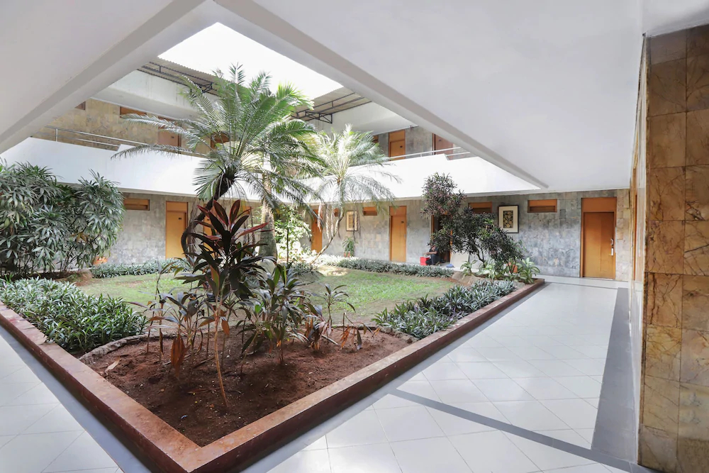 Hotel Kalisma Syariah by OYO Rooms