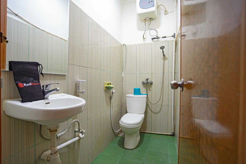 Hotel Karya by Reddoorz