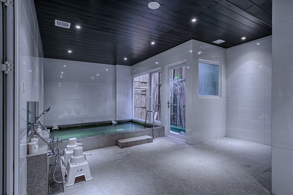 Hotel Kuretakeso Kemang