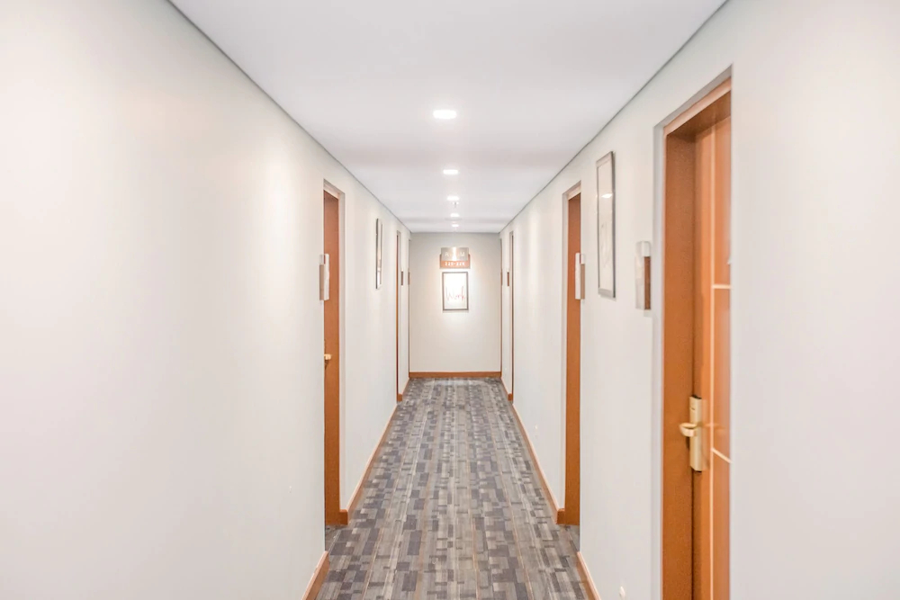 Hotel Melawai by OYO Rooms