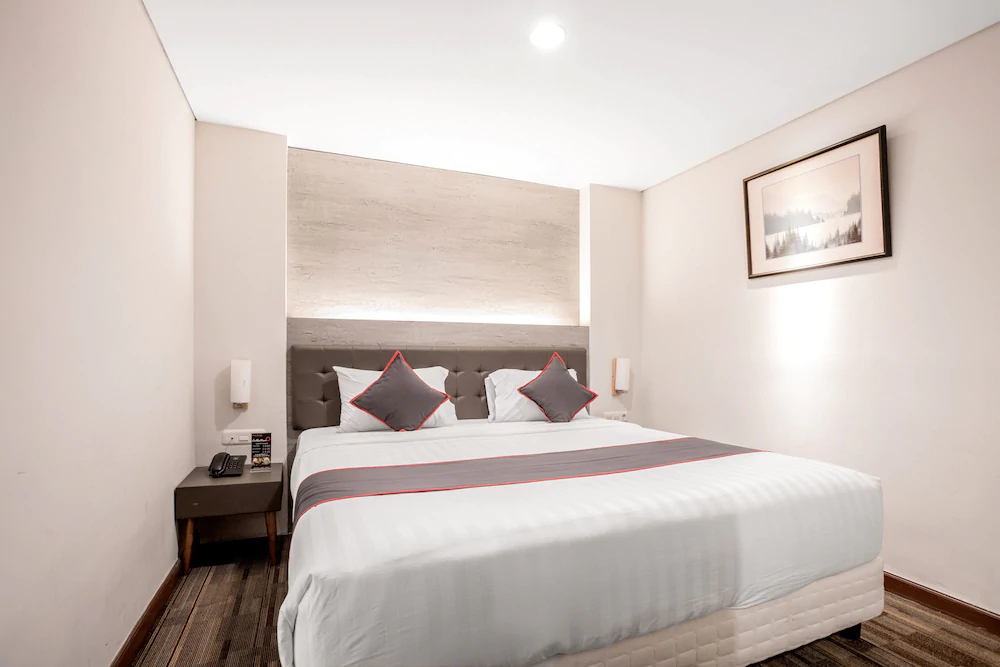 Hotel Melawai by OYO Rooms