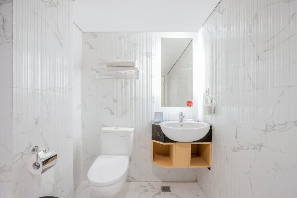 Hotel Melawai by OYO Rooms