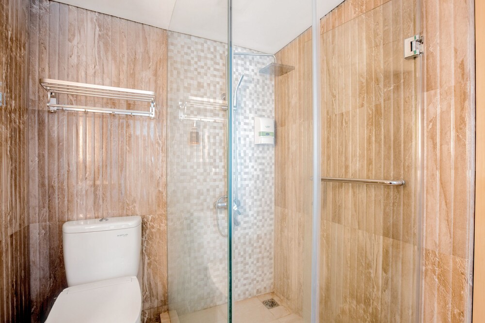 Hotel Melawai by OYO Rooms