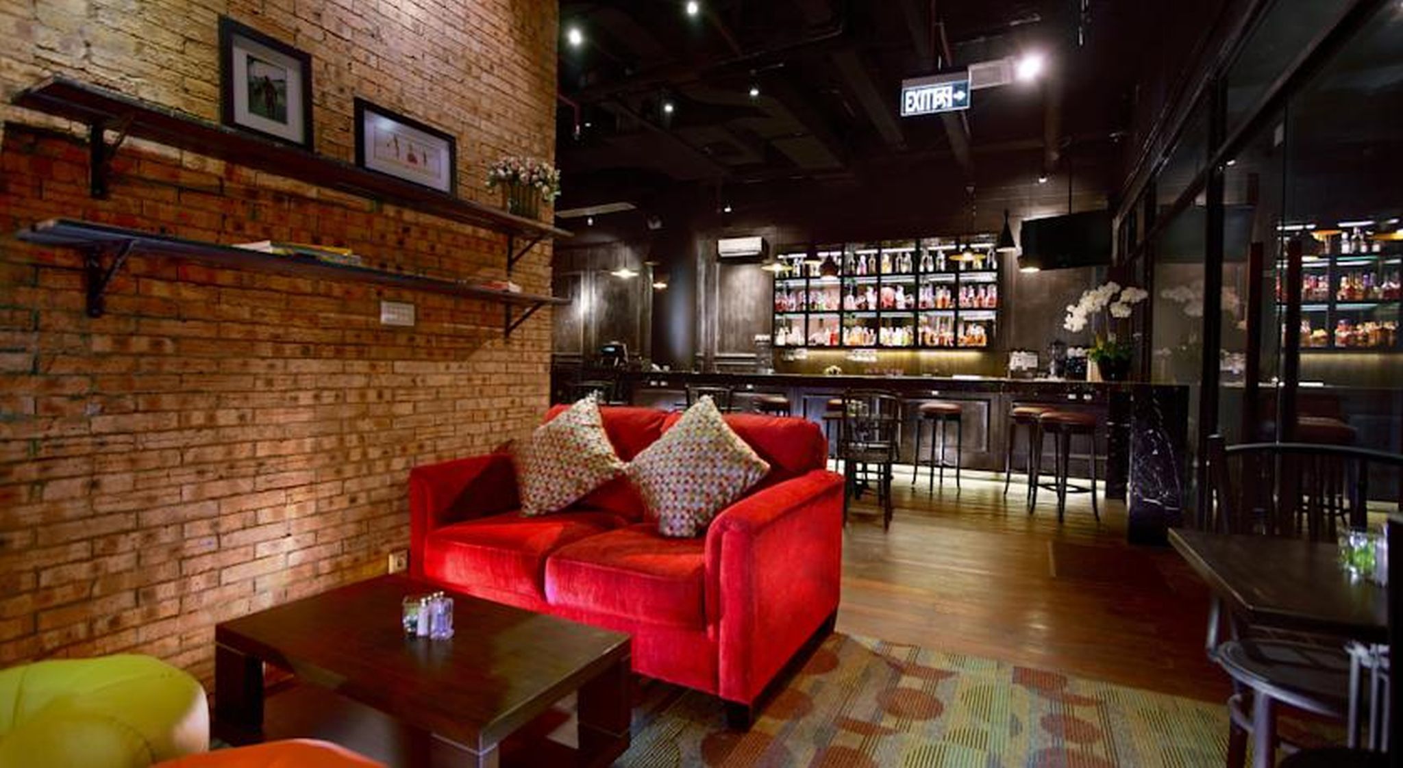 MAXONE Premier Melawai