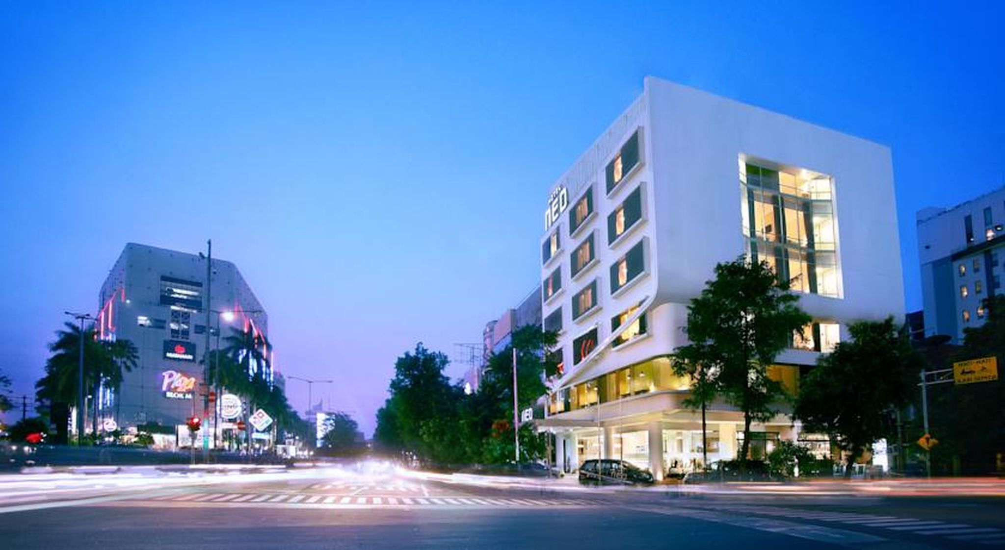 MAXONE Premier Melawai