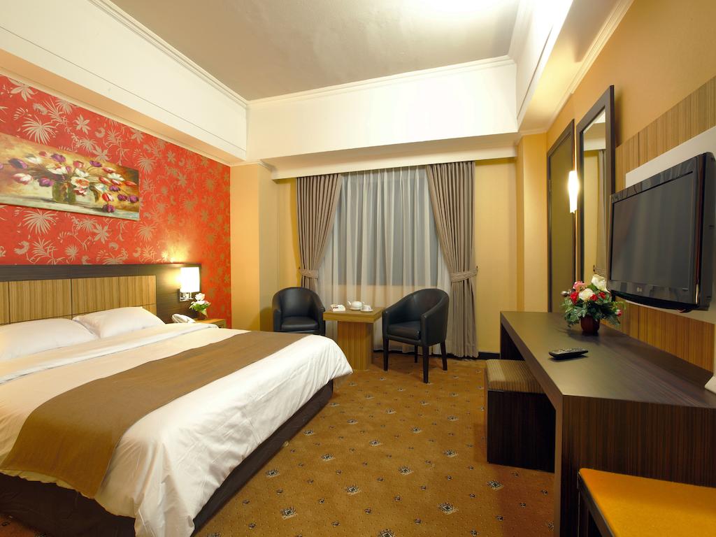 Hotel Orchardz Jayakarta