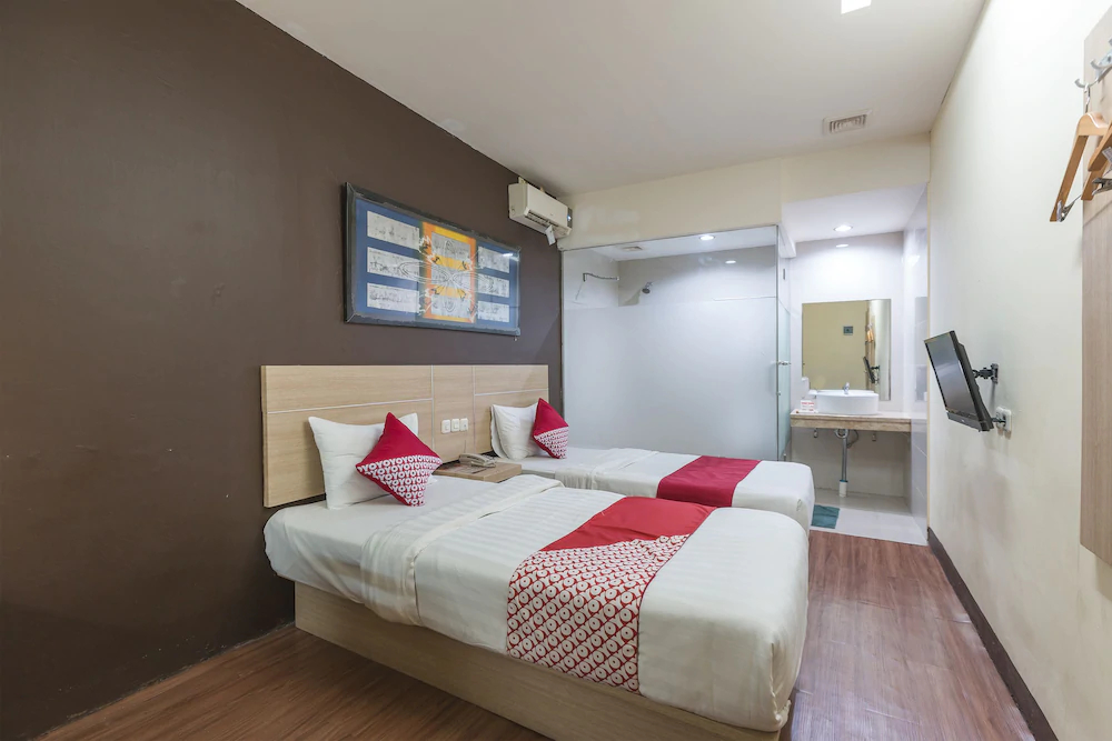 Hotel Rujia By OYO Rooms