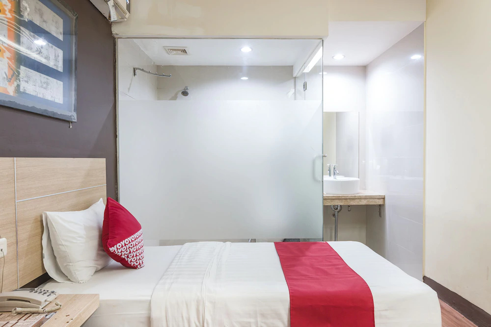 Hotel Rujia By OYO Rooms