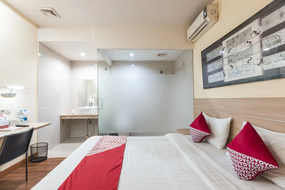 Hotel Rujia By OYO Rooms