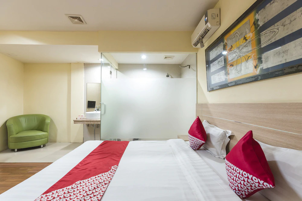 Hotel Rujia By OYO Rooms