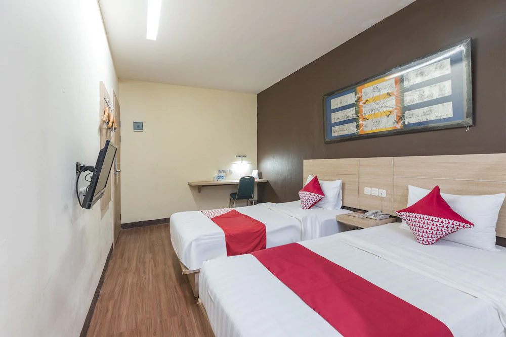 Hotel Rujia By OYO Rooms