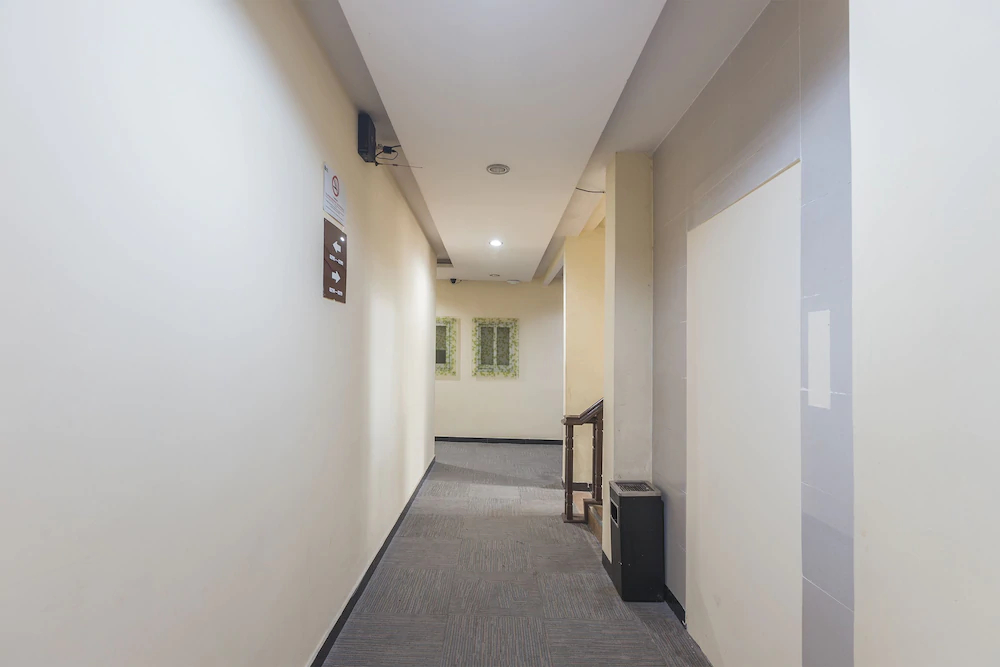 Hotel Rujia By OYO Rooms