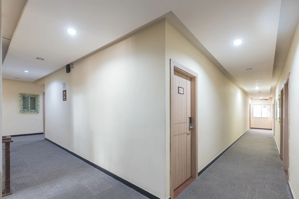 Hotel Rujia By OYO Rooms