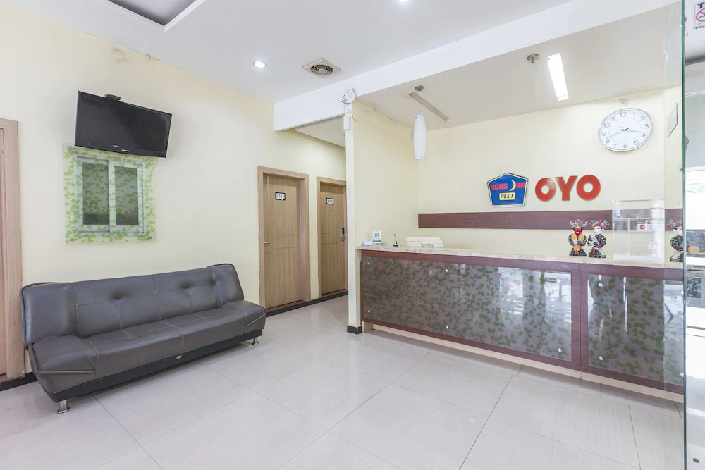 Hotel Rujia By OYO Rooms