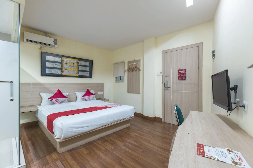 Hotel Rujia By OYO Rooms