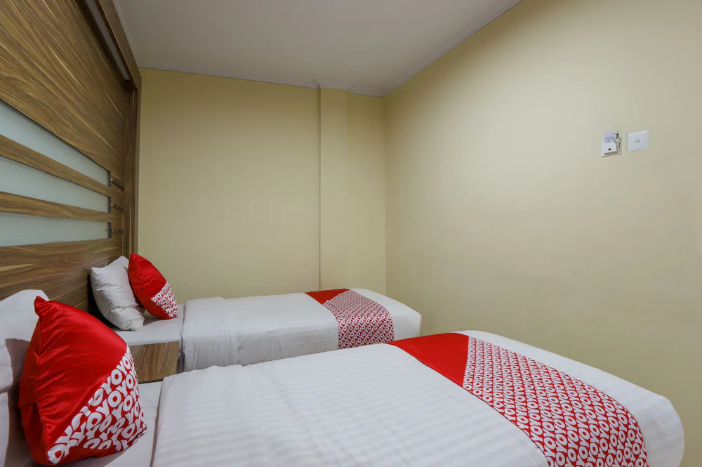 Hotel Senen Indah by OYO Rooms