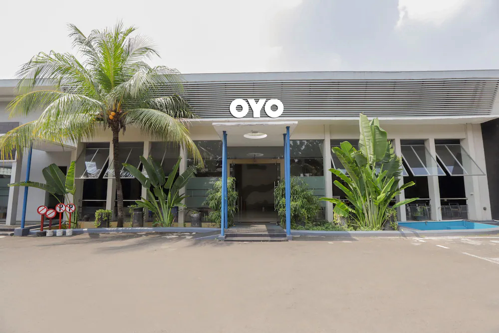 Hotel Senen Indah by OYO Rooms