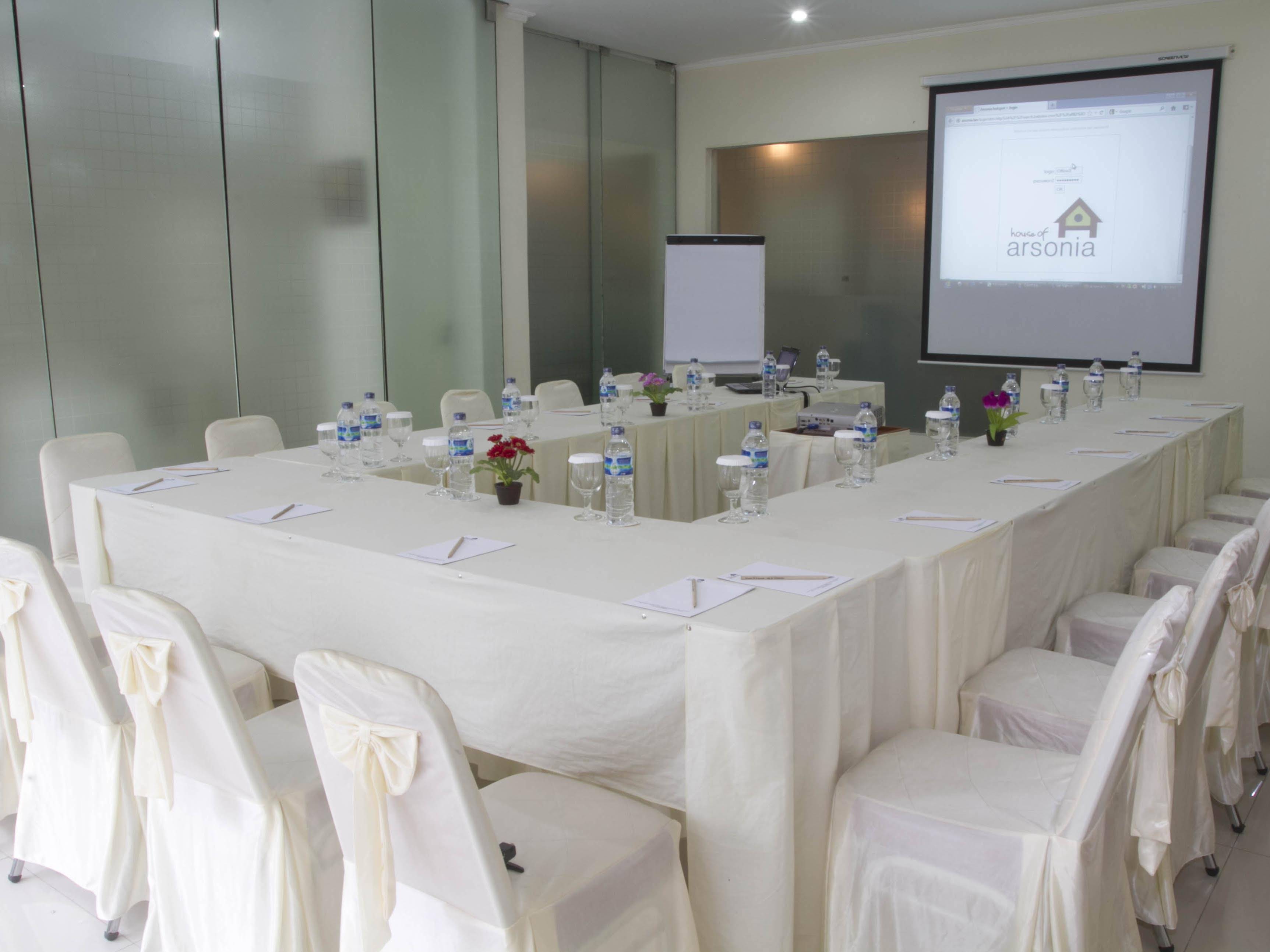 House of Arsonia Tulip