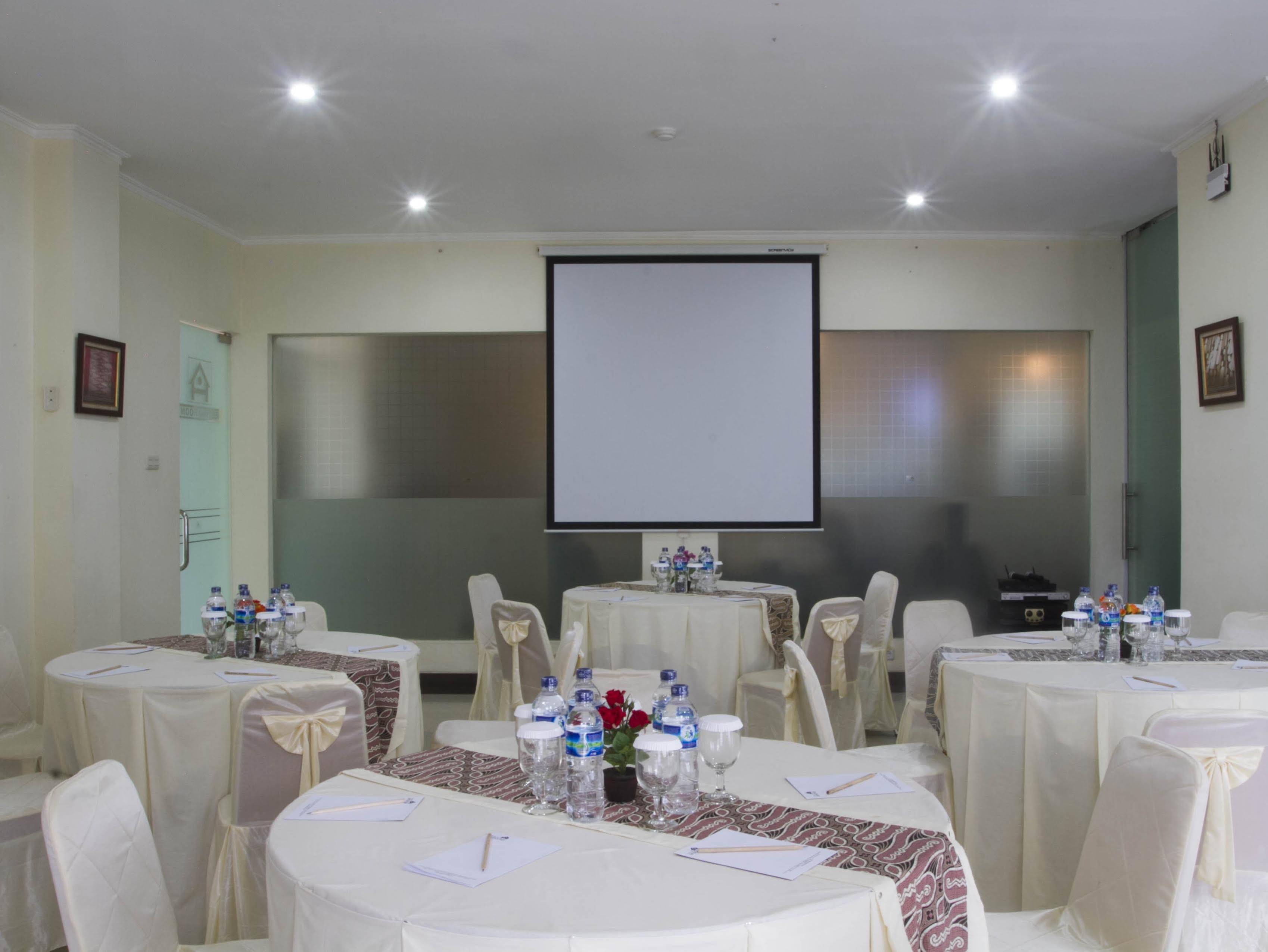 House of Arsonia Tulip