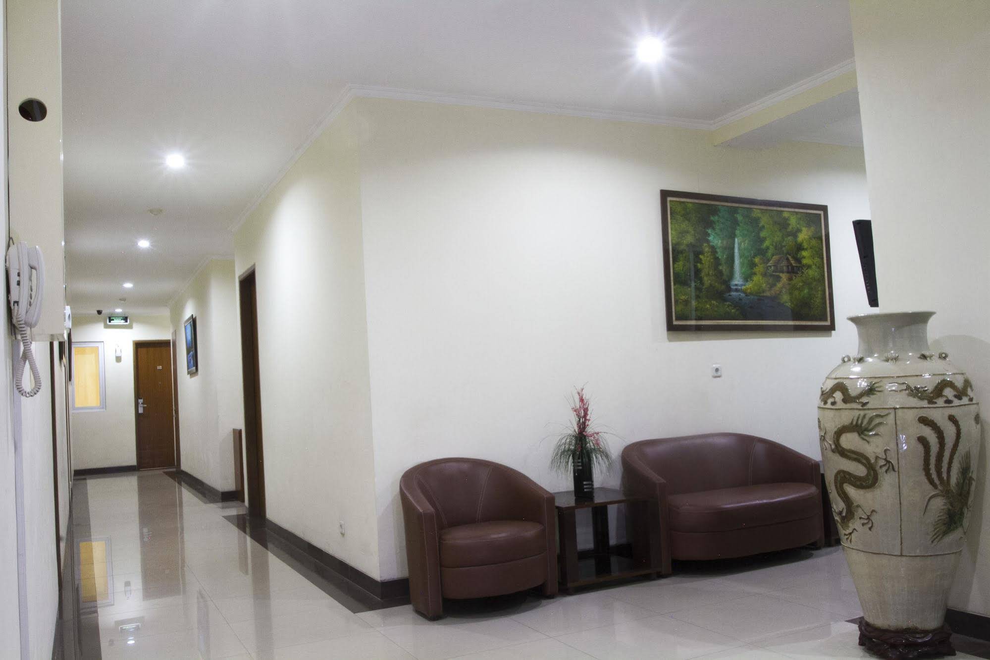 House of Arsonia Tulip