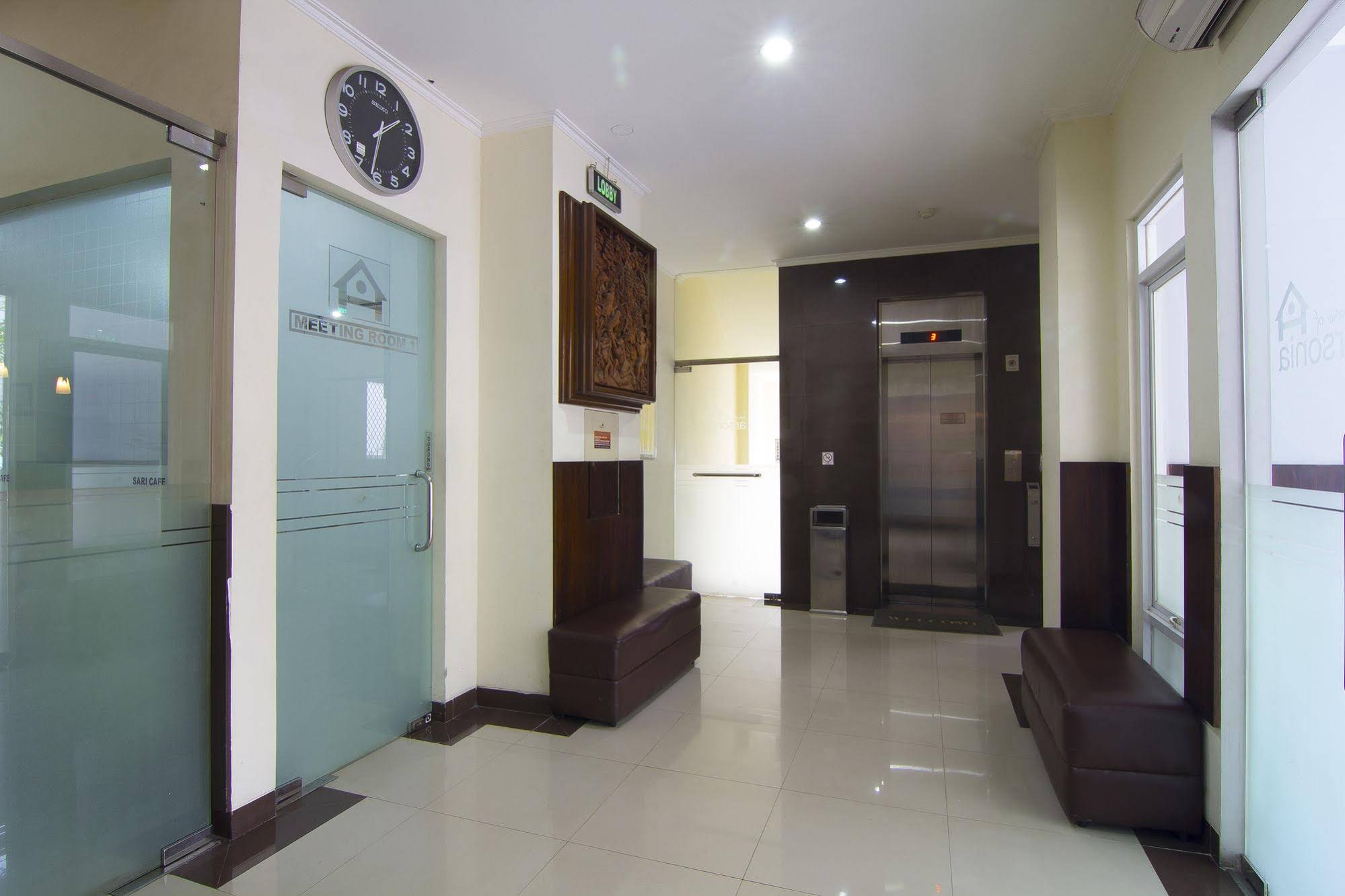 House of Arsonia Tulip