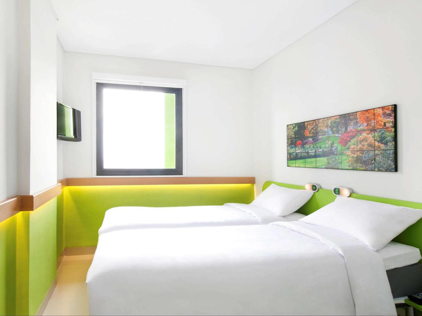 ibis budget Jakarta Daan Mogot