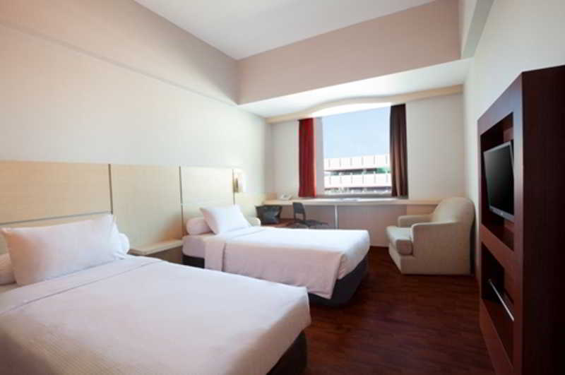 Horison Arcadia Mangga Dua Hotel