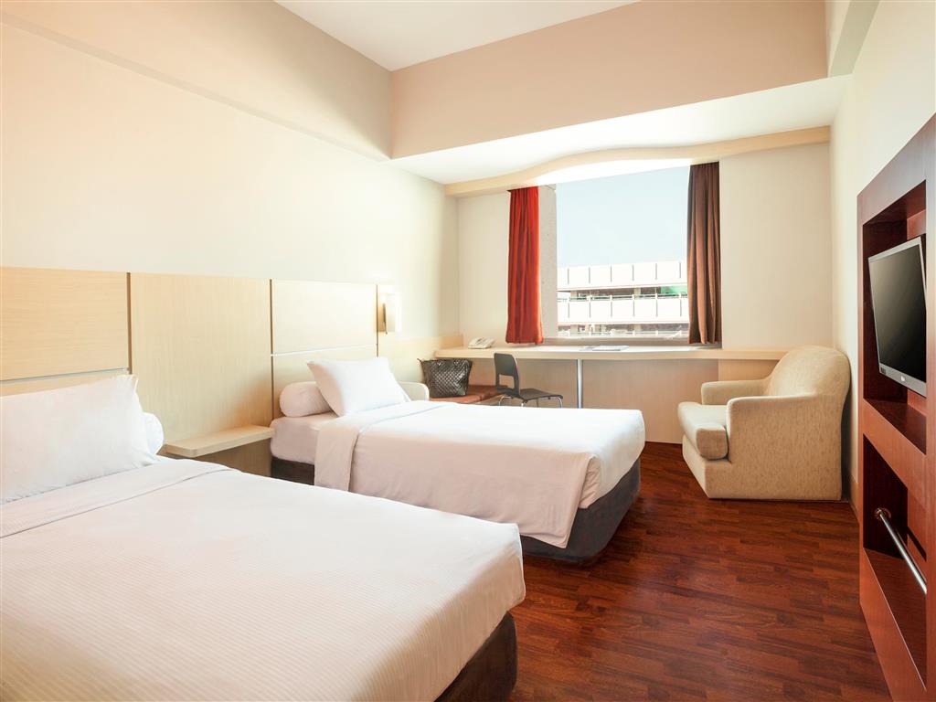 Horison Arcadia Mangga Dua Hotel