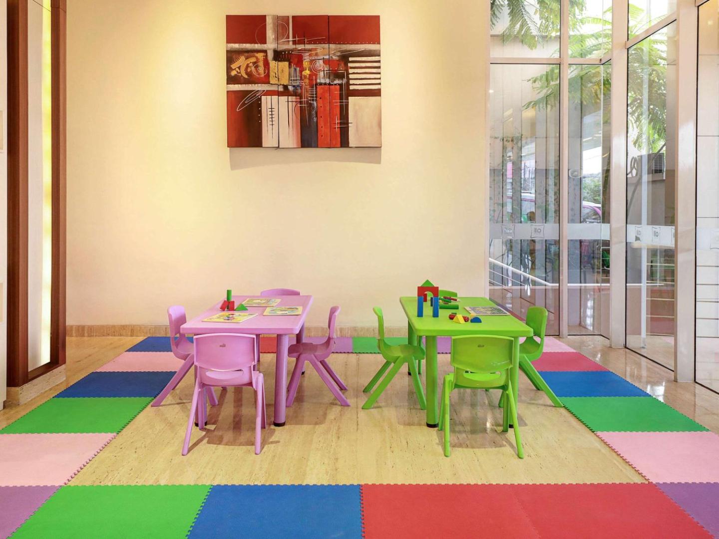 All Seasons Jakarta Gajah Mada