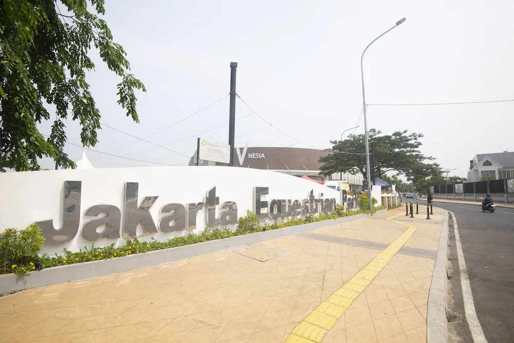 RedDoorz Plus @ Jakarta International Equestrian Park