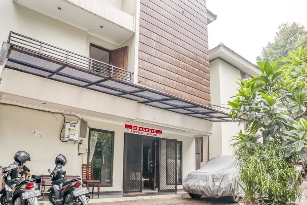 Jasmine Residence by RedDoorz