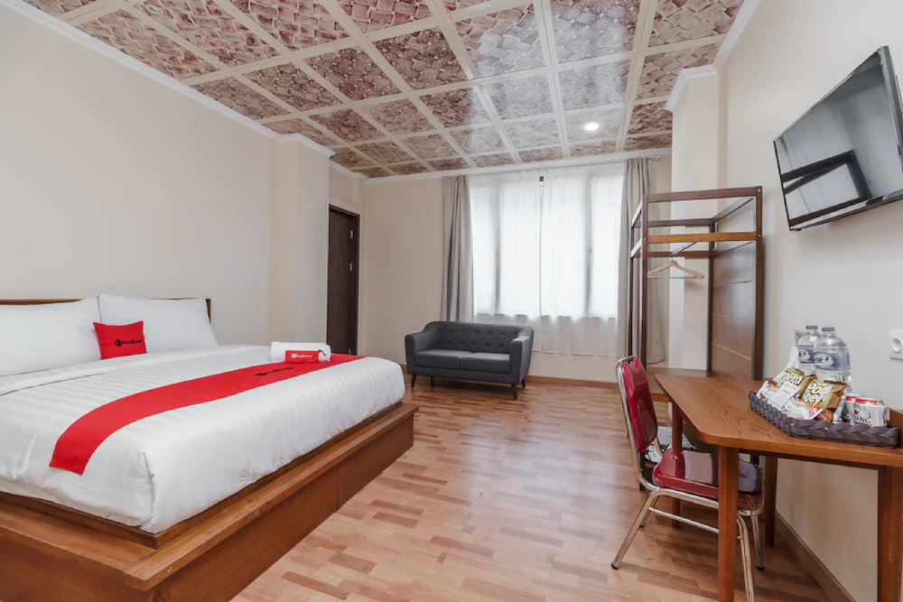 Joe Hotel by RedDoorz