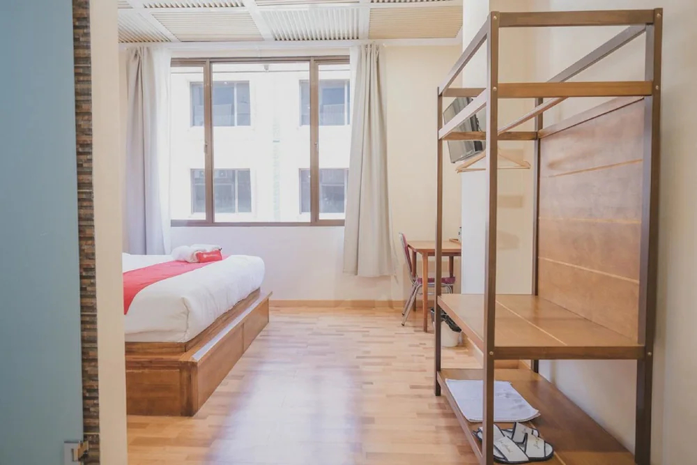 Joe Hotel by RedDoorz