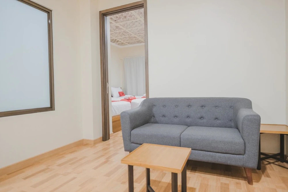 Joe Hotel by RedDoorz