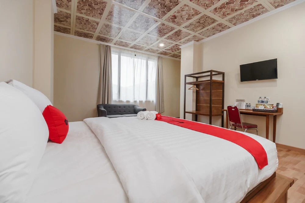 Joe Hotel by RedDoorz