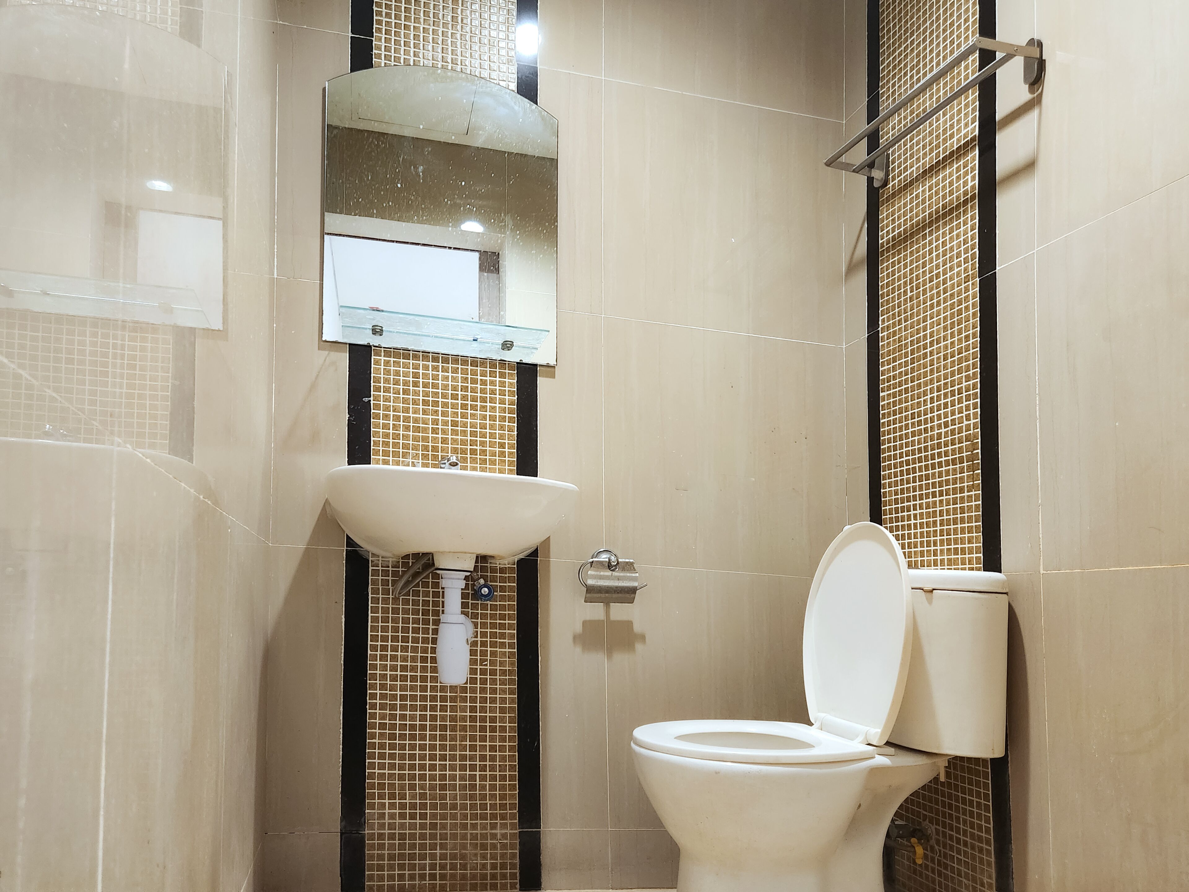 Joker Hotel & Residence