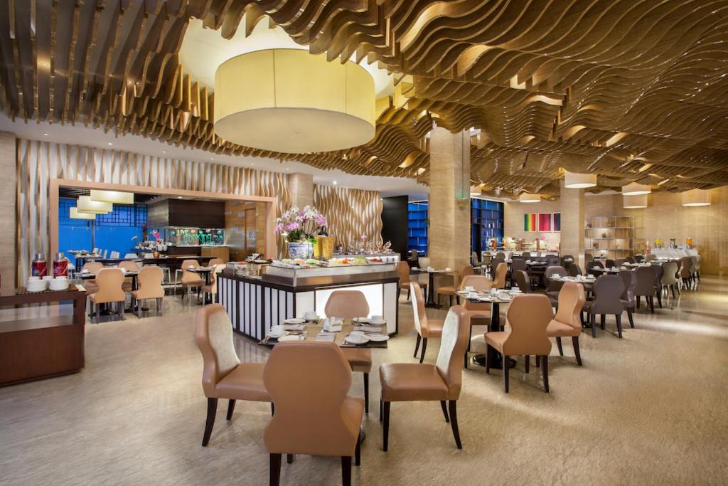 JS Luwansa Hotel & Convention Center