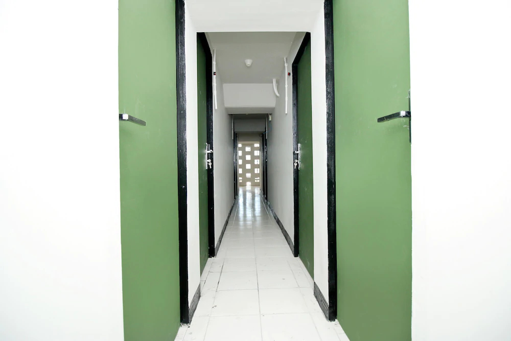 Kamar Keluarga Duri Kosambi II by Airy Rooms