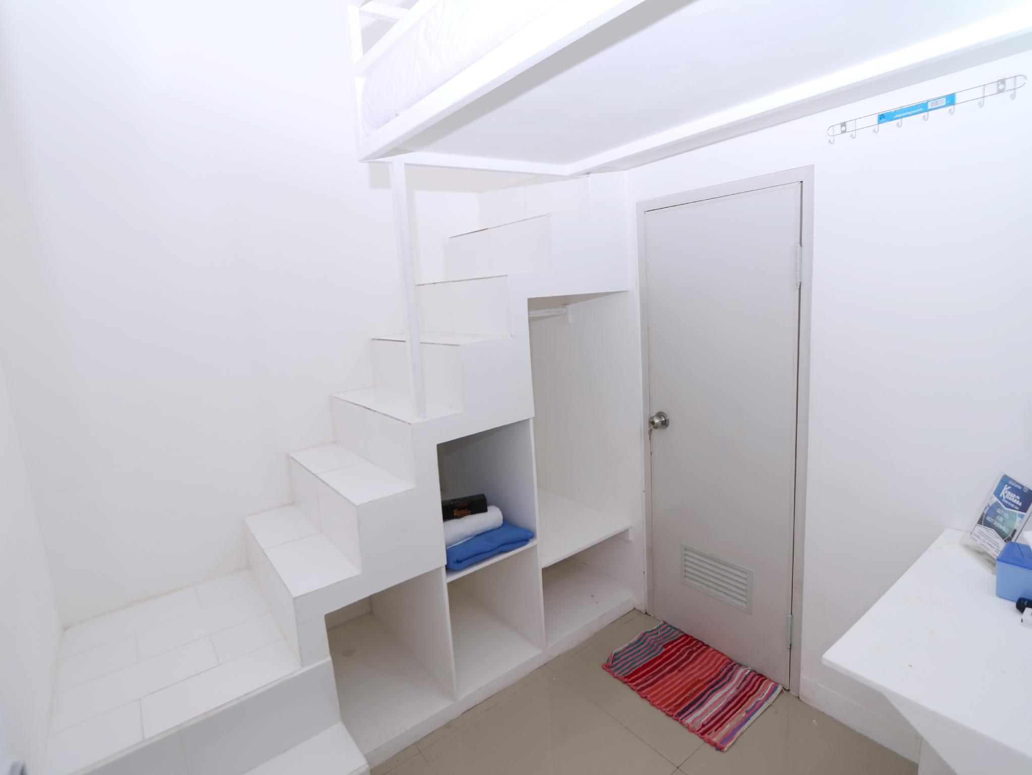 Kamar Keluarga Jelambar Hadiah Syariah