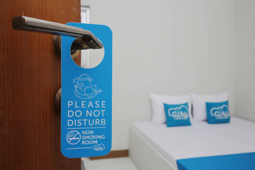 Kantorpos by Airy Rooms