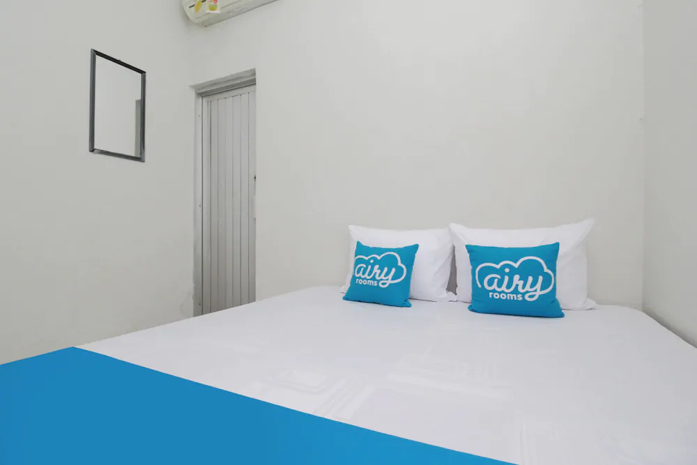 Kantorpos by Airy Rooms