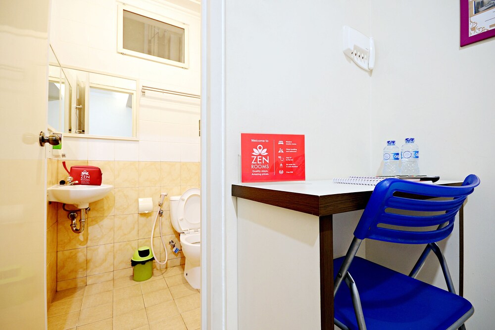 Kanto's Guest House by ZEN Rooms