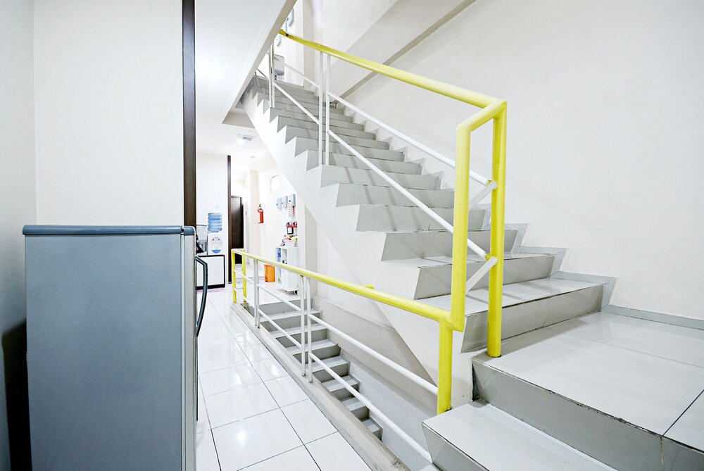 Kanto's Guest House by ZEN Rooms