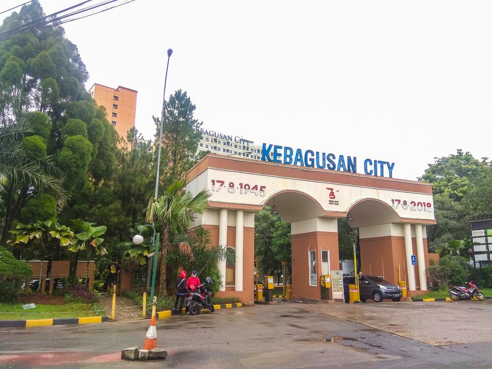 Kebagusan City