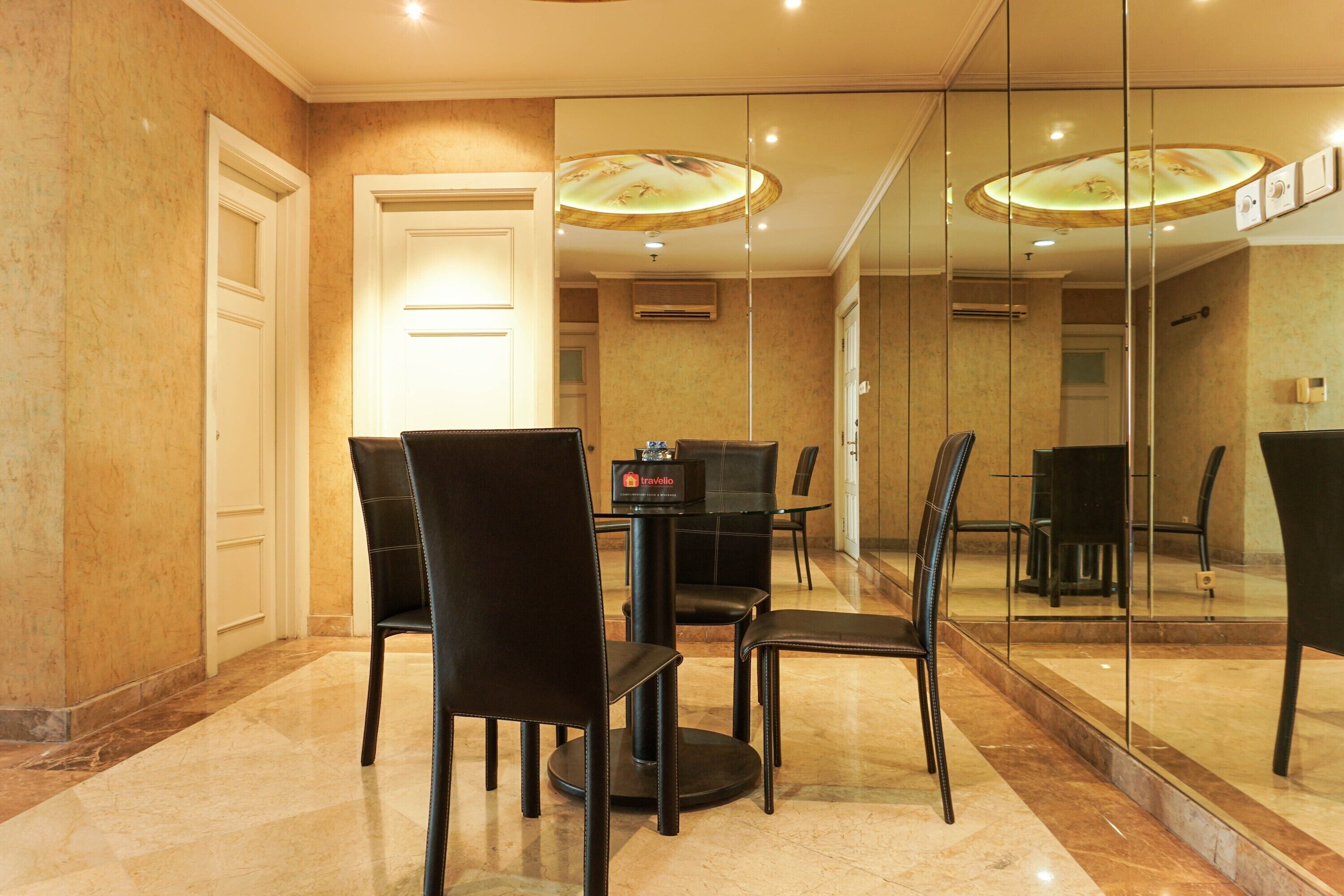 Kedoya Elok Apartment