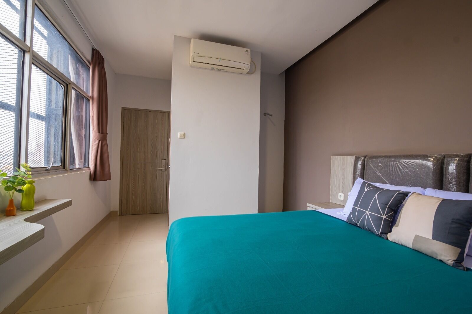 Kelowna Dwiwarna Residence