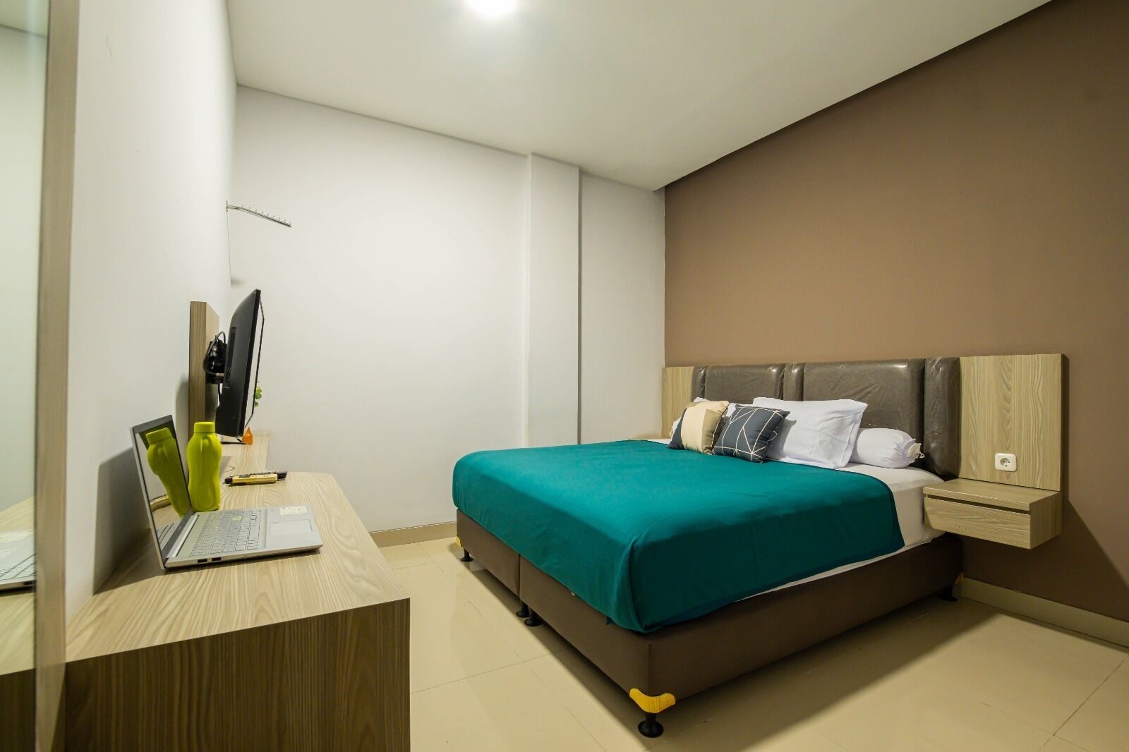 Kelowna Dwiwarna Residence