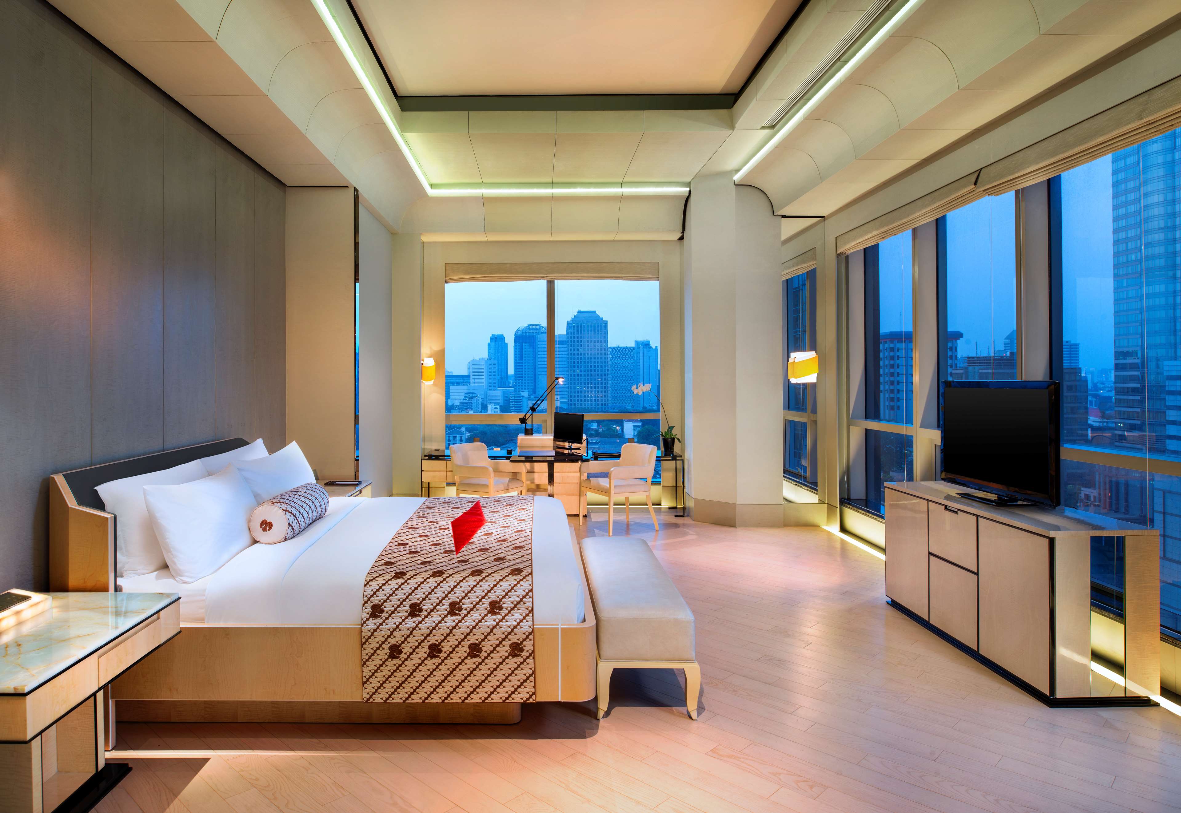 Keraton at The Plaza