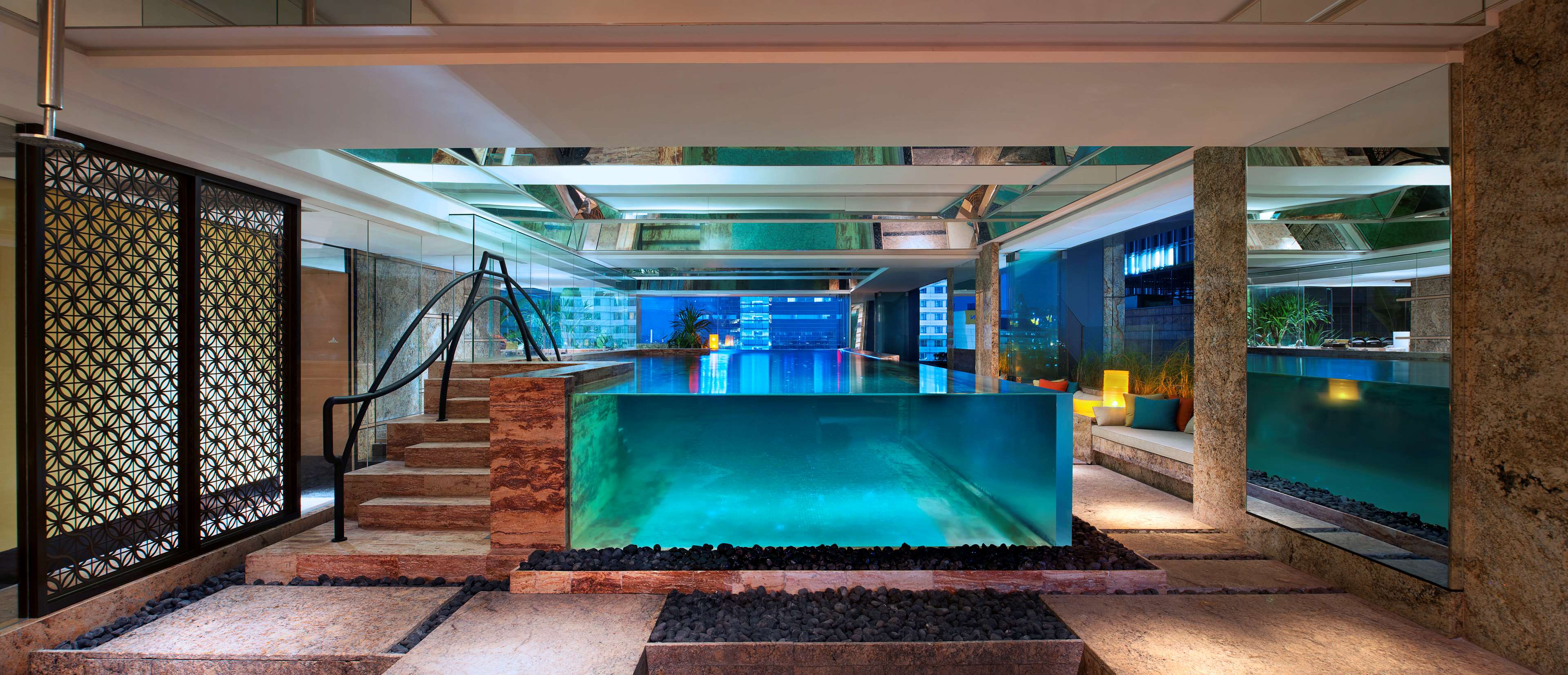 Keraton at The Plaza